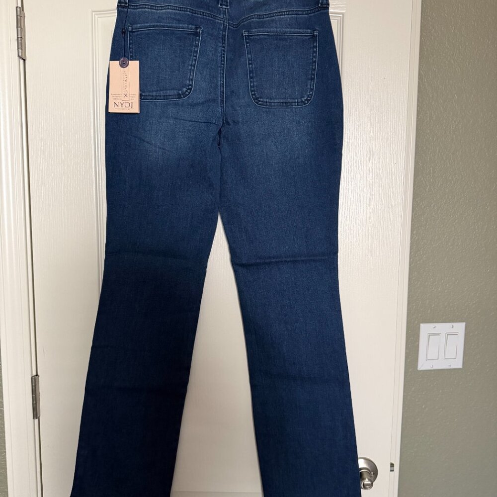 NYDJ brand new, size 8 32" inseam, high waist - Picture 2 of 3